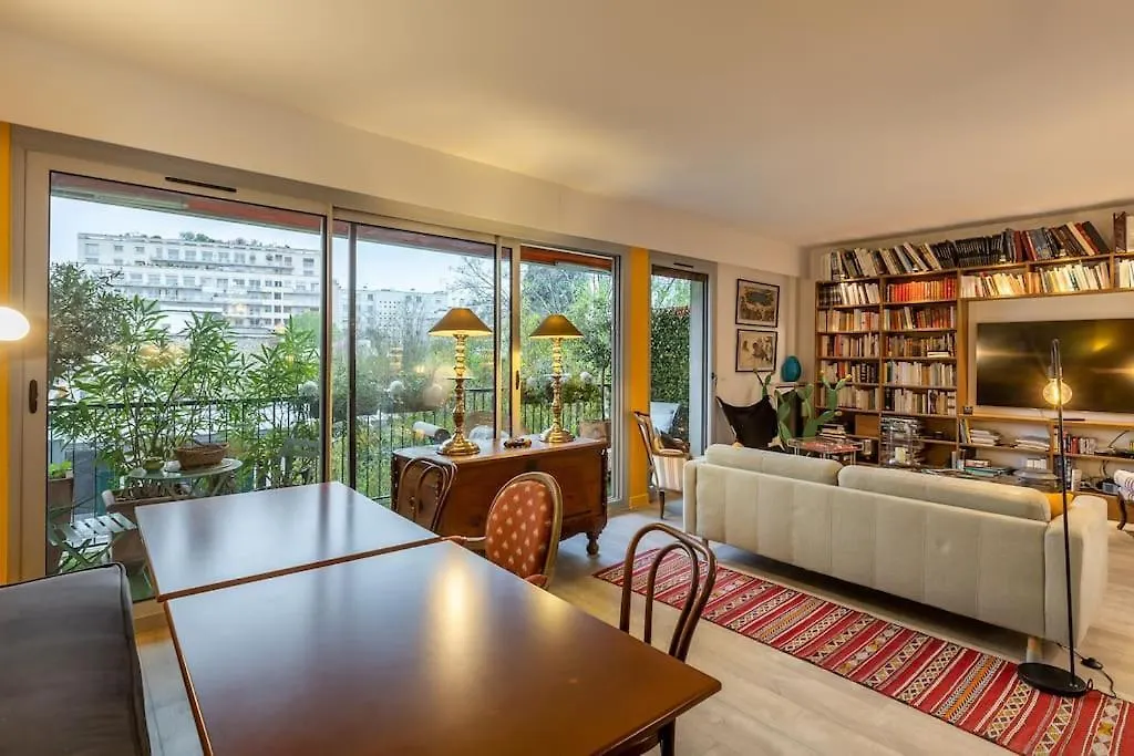 L'Assomption Appartement De Charme Avec Balcon Paris Daire